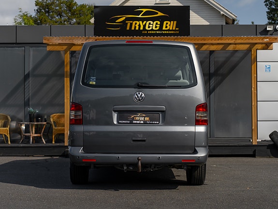 Volkswagen Caravelle 8 of 30