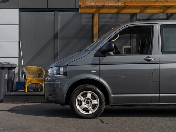 Volkswagen Caravelle 11 of 30
