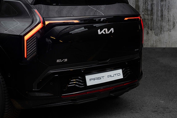 Kia EV3 6 of 30