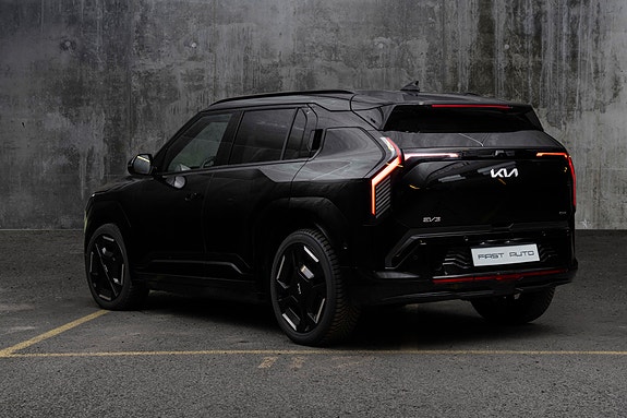 Kia EV3 5 of 30