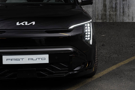 Kia EV3 4 of 30