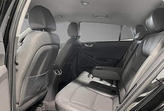 Hyundai IONIQ 11 of 15