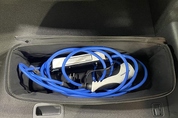 Hyundai IONIQ 13 of 15