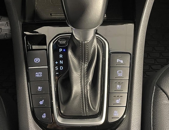 Hyundai IONIQ 7 of 15