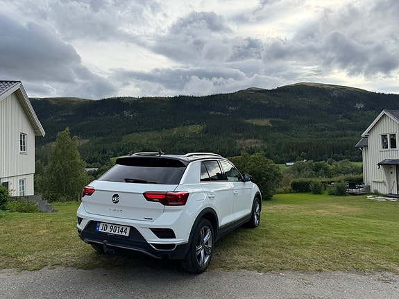 Volkswagen T-Roc 9 of 24