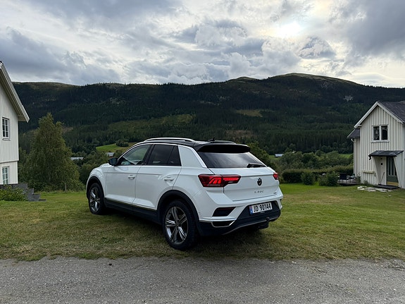 Volkswagen T-Roc 7 of 24