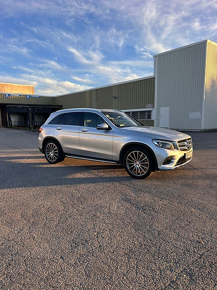 Mercedes-Benz GLC220 d 4 of 14
