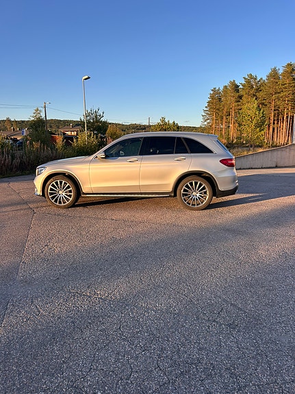 Mercedes-Benz GLC220 d 6 of 14