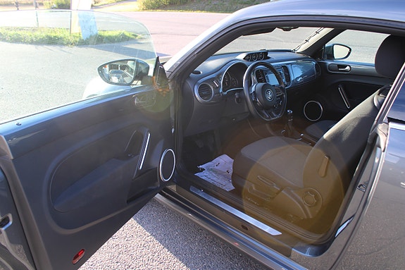 Volkswagen Beetle 24 of 30