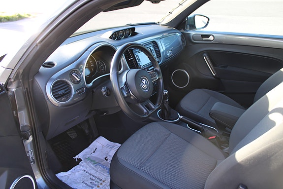 Volkswagen Beetle 25 of 30