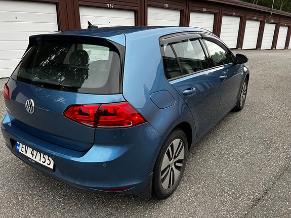 Volkswagen e-Golf VII 7 of 18