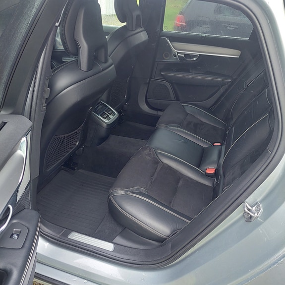 Volvo V90 20 of 28
