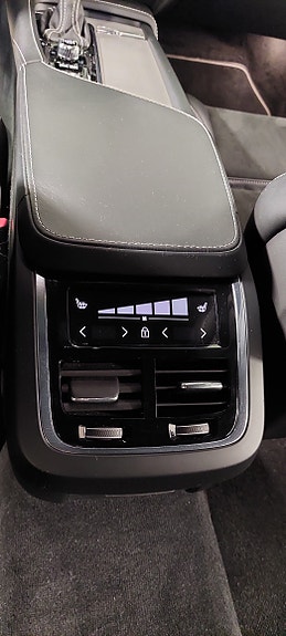 Volvo V90 23 of 28