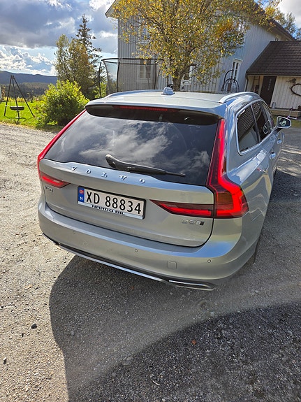 Volvo V90 7 of 28