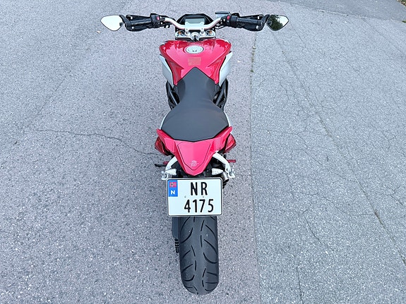 MV Agusta Rivale 800 9 of 15