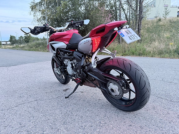 MV Agusta Rivale 800 10 of 15