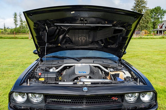 Dodge Challenger 18 of 24