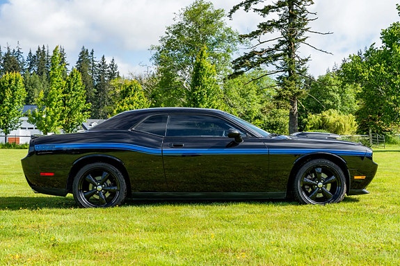 Dodge Challenger 3 of 24