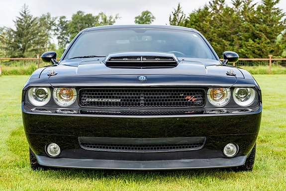Dodge Challenger 2 of 24