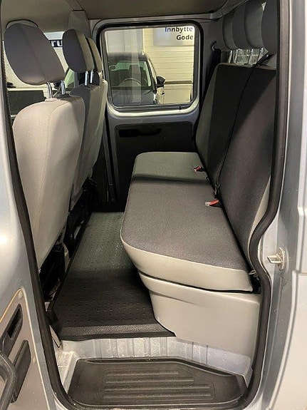 Volkswagen Transporter 18 of 21