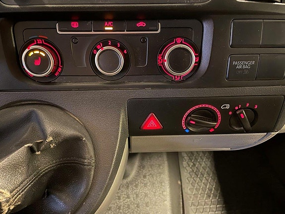 Volkswagen Transporter 9 of 21
