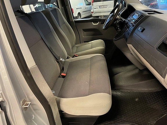 Volkswagen Transporter 6 of 21