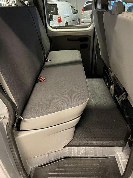 Volkswagen Transporter 19 of 21