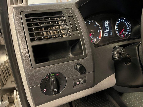 Volkswagen Transporter 16 of 21