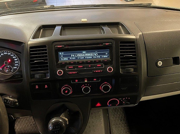 Volkswagen Transporter 8 of 21
