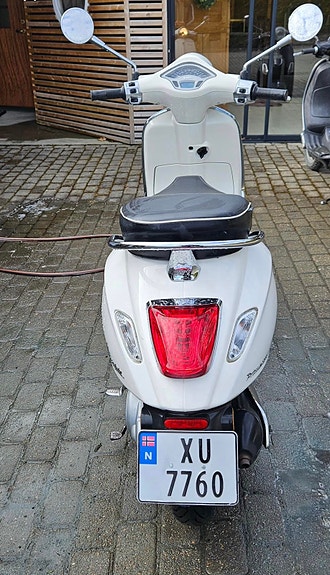 Vespa Primavera 50 4 of 8