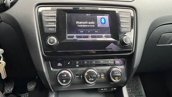 Skoda Octavia 6 of 9