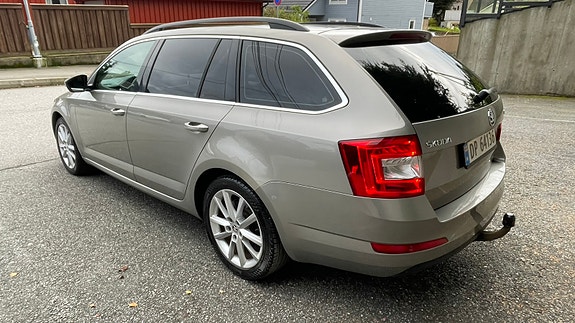 Skoda Octavia 3 of 9