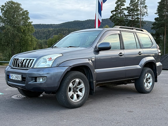 Toyota Land Cruiser 2 of 19