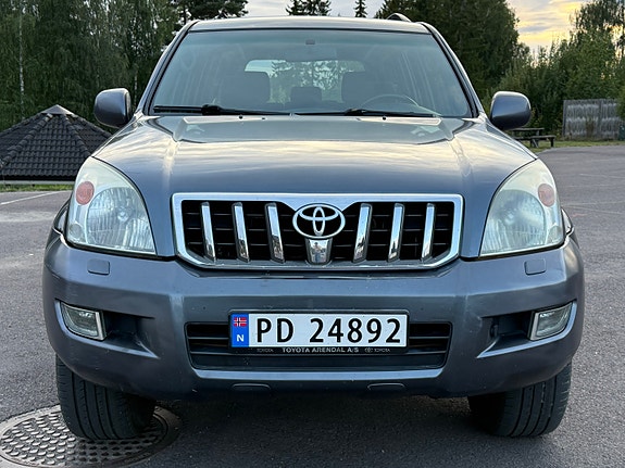 Toyota Land Cruiser 3 of 19