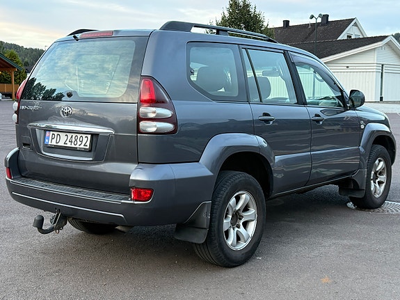 Toyota Land Cruiser 6 of 19