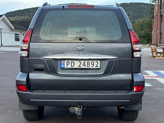 Toyota Land Cruiser 5 of 19