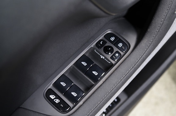 Polestar 2 11 of 29