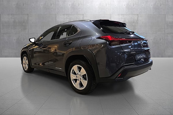 Lexus UX300e 3 of 20
