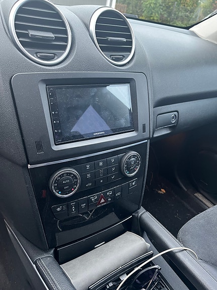 Mercedes-Benz ML320 16 of 17