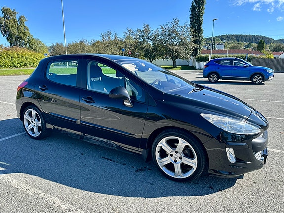Peugeot 308 3 of 11