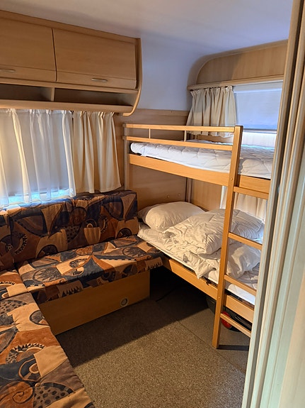 Dethleffs Camper 10 of 16