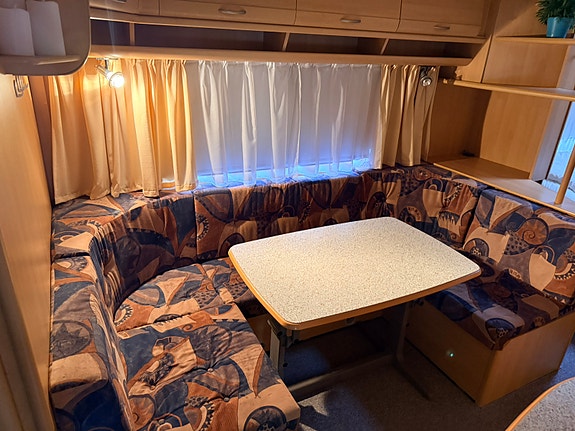 Dethleffs Camper 9 of 16