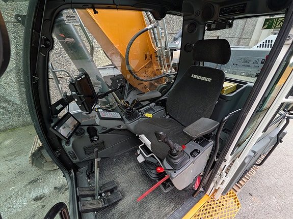Liebherr R 930 INK. MAKIN 3D GPS | ROTORTILT | KUN 4350 T | SKUFFER 27 of 30