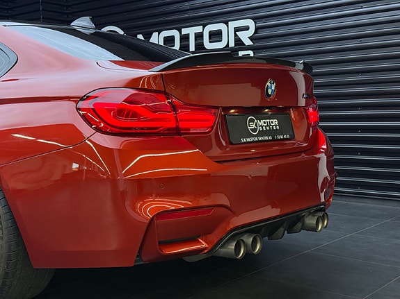 BMW M4 10 of 30
