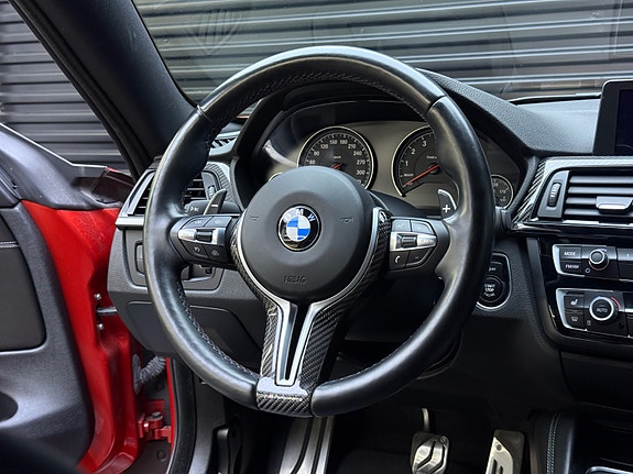 BMW M4 19 of 30