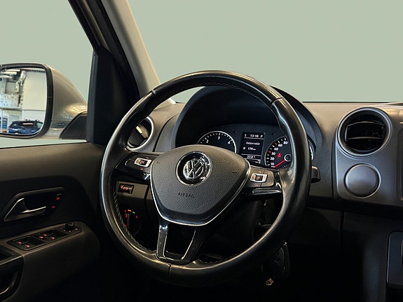 Volkswagen Amarok 20 of 30