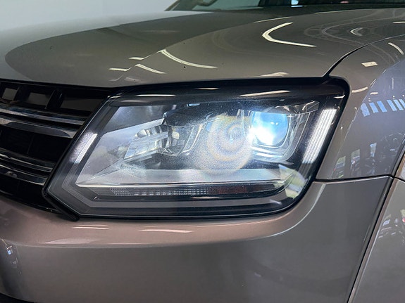 Volkswagen Amarok 11 of 30