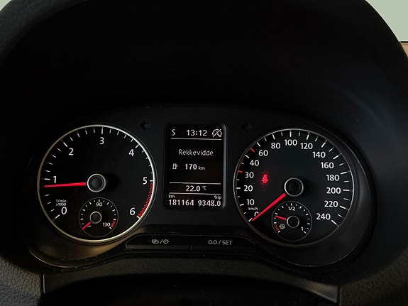 Volkswagen Amarok 27 of 30
