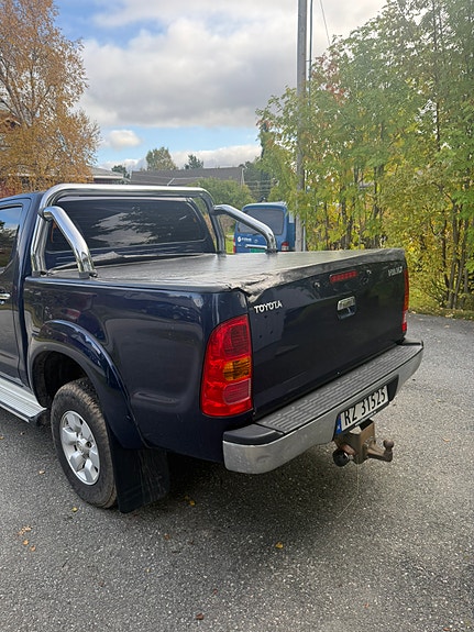 Toyota HiLux 5 of 18