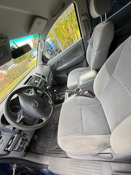 Toyota HiLux 8 of 18